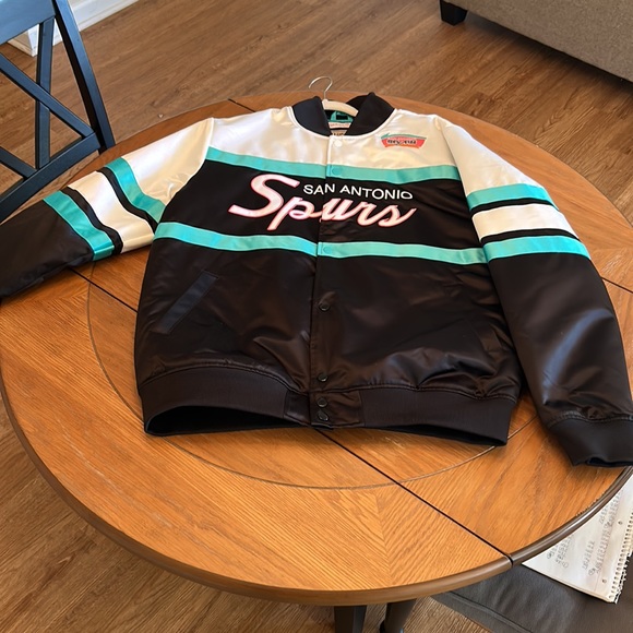 San Antonio Spurs bomber by Mitchell and Ness. Large - Picture 2 of 5